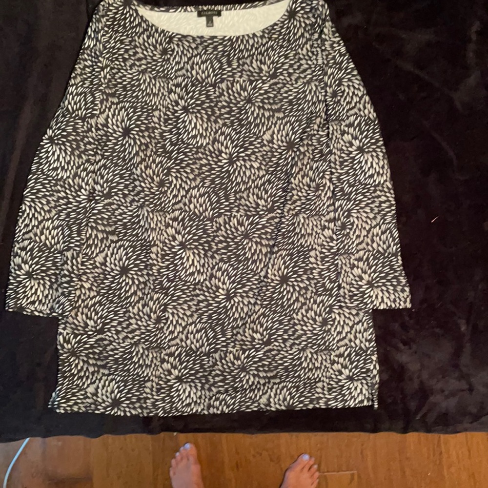 Silky Talbots Top with 3 quarter sleeve